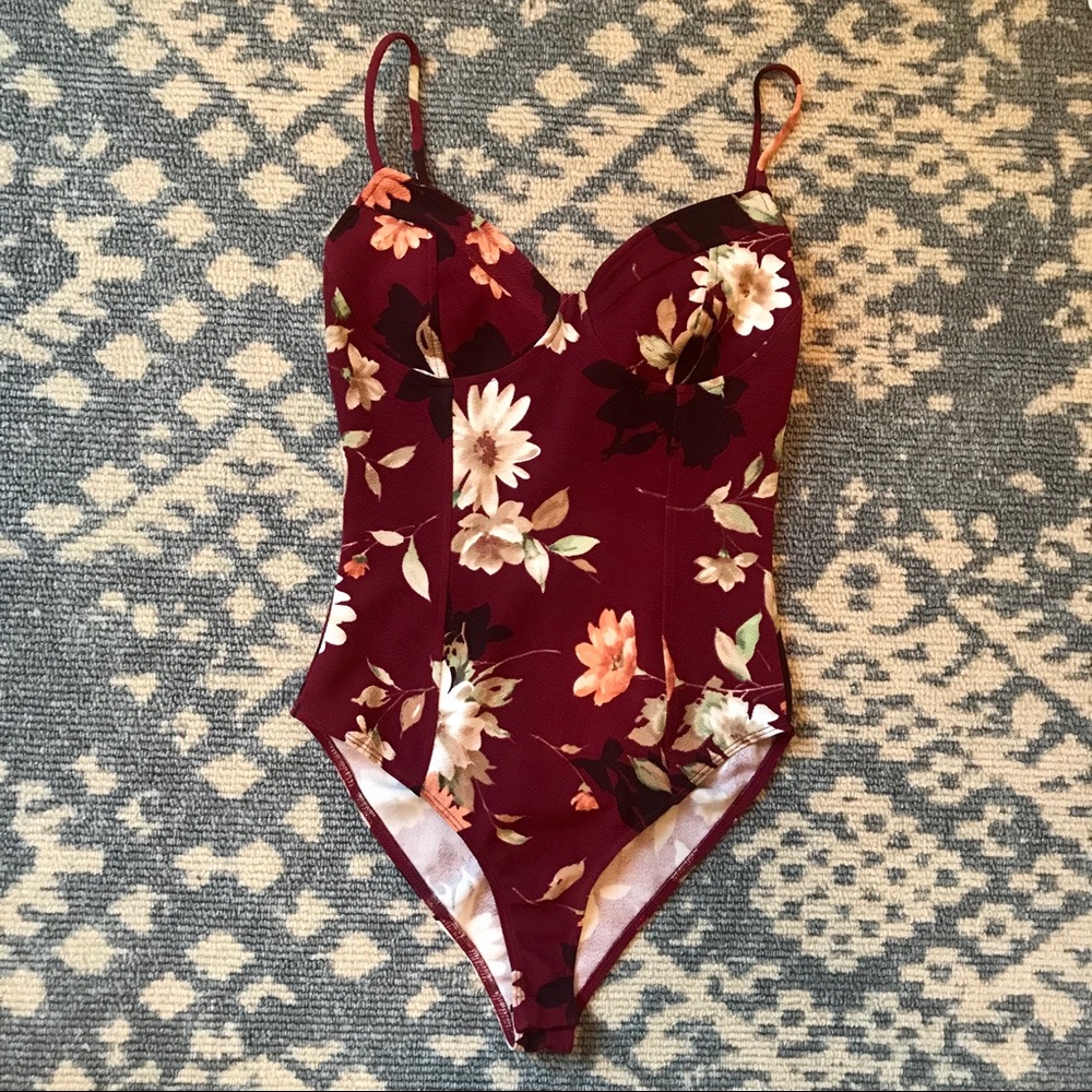 ✨ NEW Forever 21 Floral Bustier Bodysuit